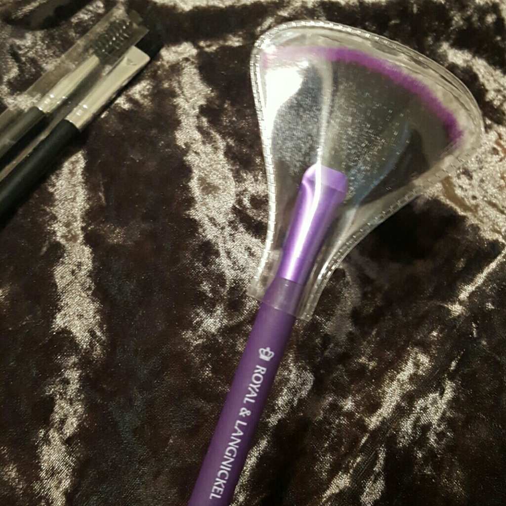 Makeup brush bundle - Picture 3 of 6